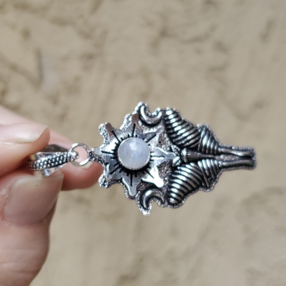 New Rainbow Moonstone 925 Silver Luna Moth Double Crescent Moon Pendant. - Picture 7 of 11